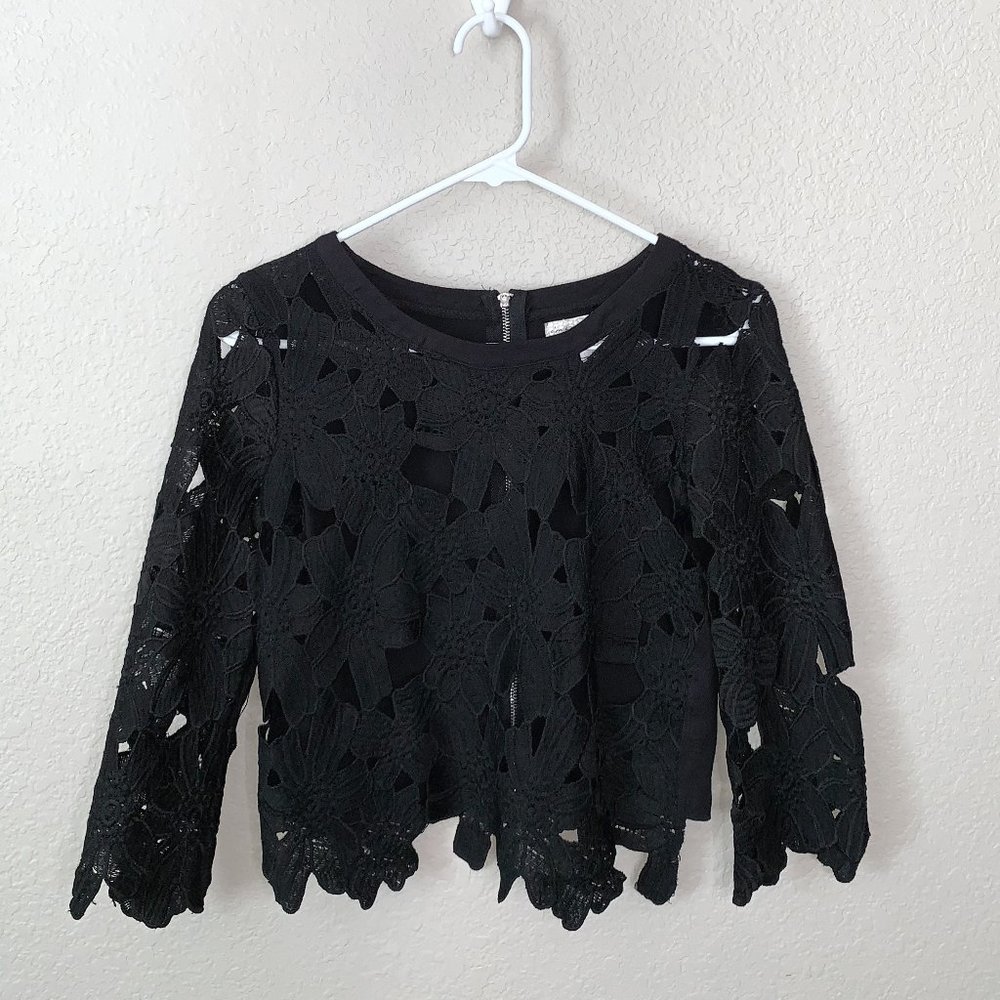 i'm in love with Derek Chunky Lace Crop Top